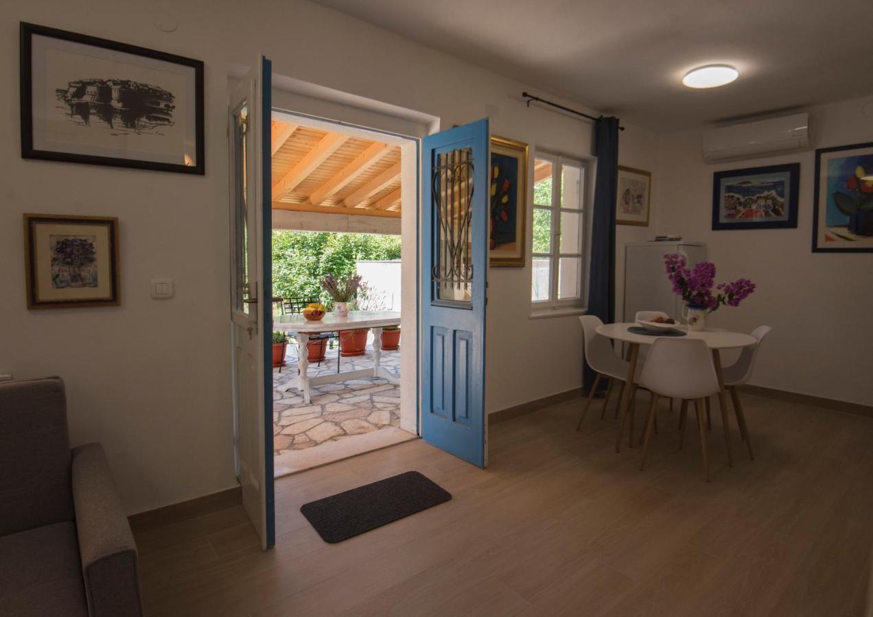 Studio Apartman Roza Ston Exterior foto